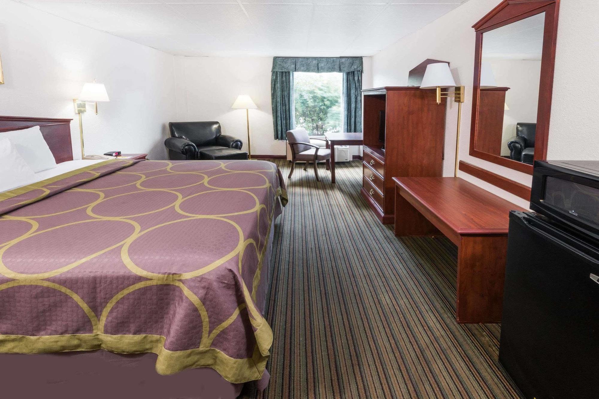 Super 8 By Wyndham Columbus Hotel Екстериор снимка